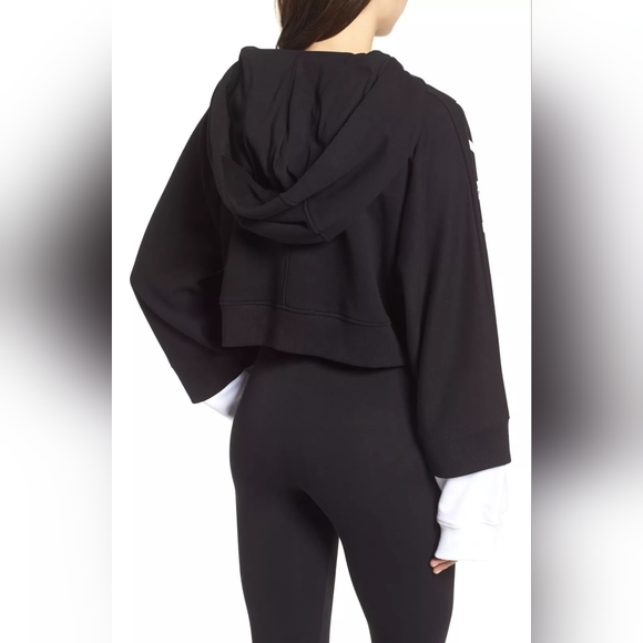 Ivy Park Women's Shadow Logo Loopback Cropped Hoodie Black in Dubai Sz Medium - Picture 4 of 16